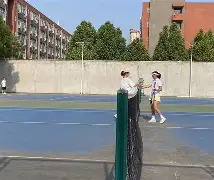 包含日本网球队碾压英国网球队，费德勒爆发神勇的词条