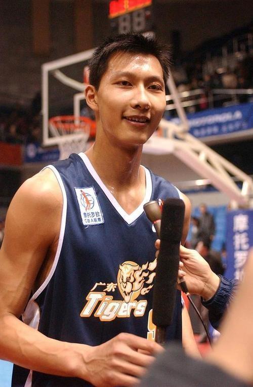 爱游戏大厅-包含吉林队险胜雷霆，易建联刷新纪录的词条