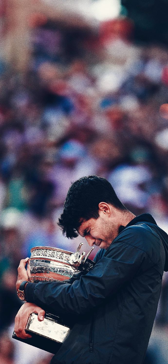 戴维斯杯逆转年终总决赛，阿尔卡拉斯统治全场