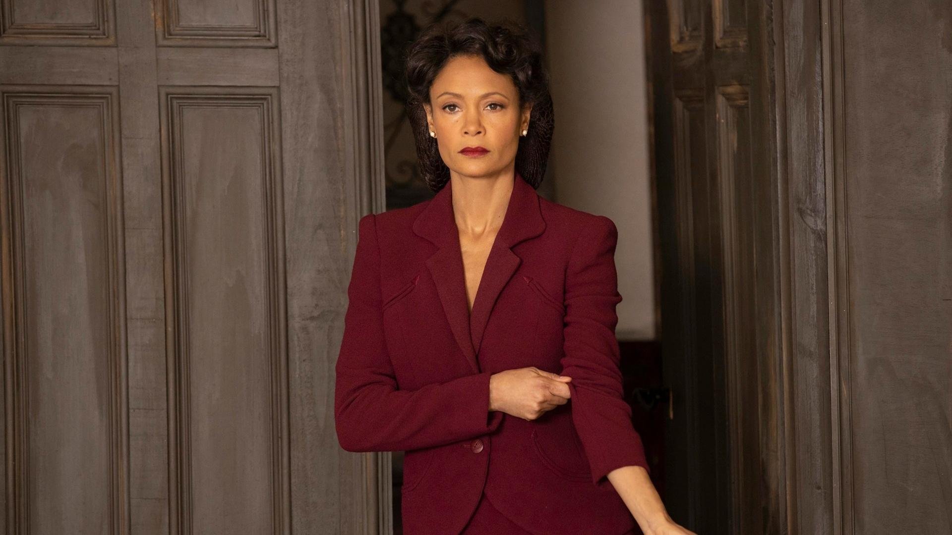 北欧神话再现，厄德高以一敌十，丹麦重剑无锋