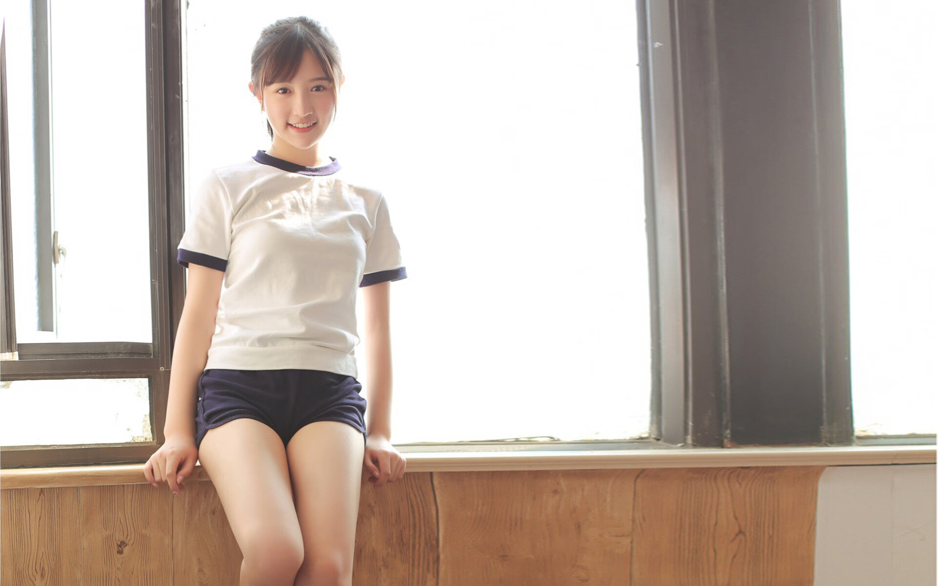 爱游戏tv-赛道与绿茵场，喀麦隆关键战突围南非的F1式激情