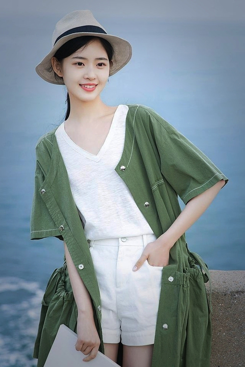 爱游戏tv-绿茵双面镜，贝蒂斯的粗粝终结与厄德高的精密统治